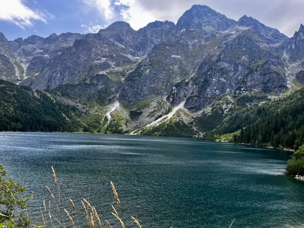 Dolina Roztoki w drodze do Pięciu Stawów